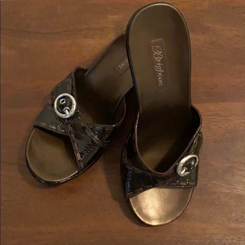 NWOT Brighton shoes